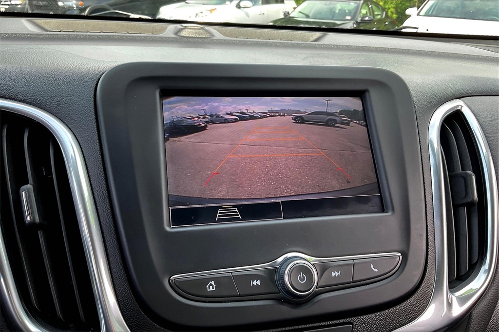 2022 Chevrolet Equinox LT - Photo 18