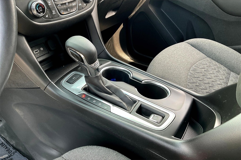 2022 Chevrolet Equinox LT - Photo 19