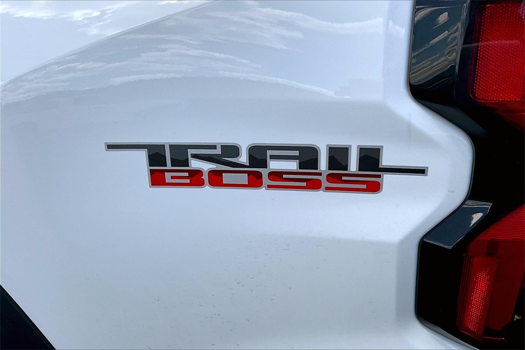 2024 Chevrolet Colorado Trail Boss - Photo 27