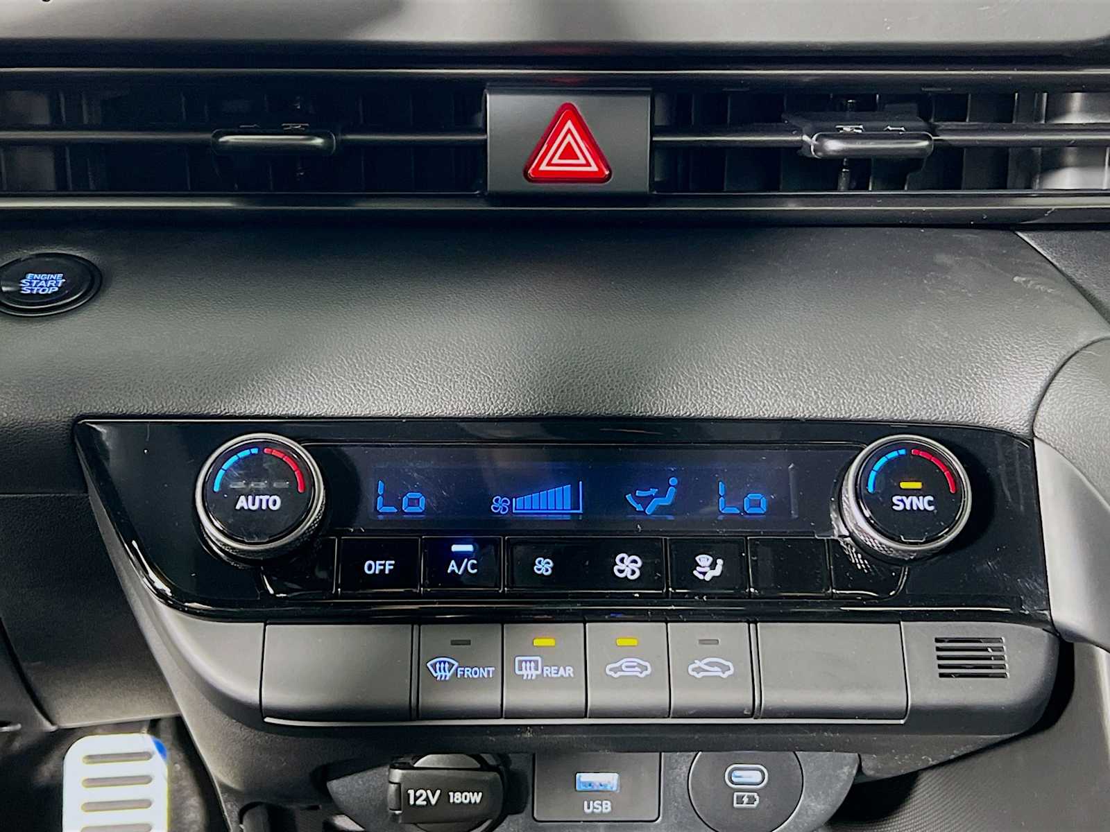 2025 Hyundai Elantra SEL Sport - Photo 10