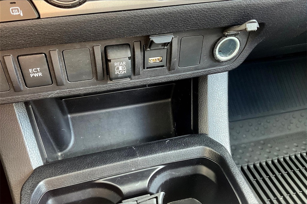 2021 Toyota Tacoma SR5 - Photo 24