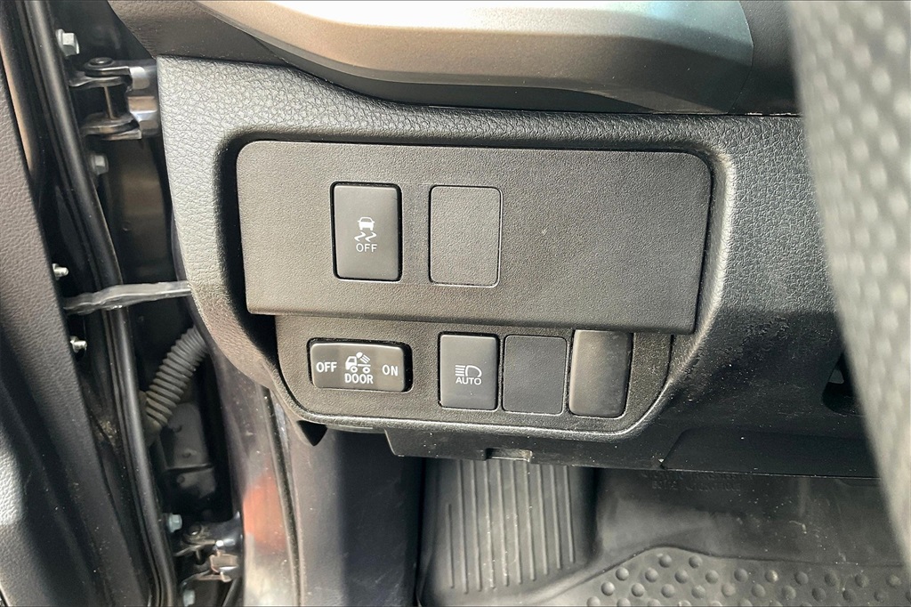 2021 Toyota Tacoma SR5 - Photo 25