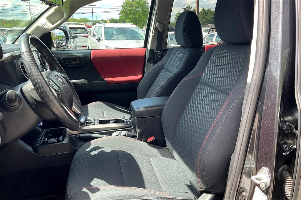 2021 Toyota Tacoma SR5 - Photo 9