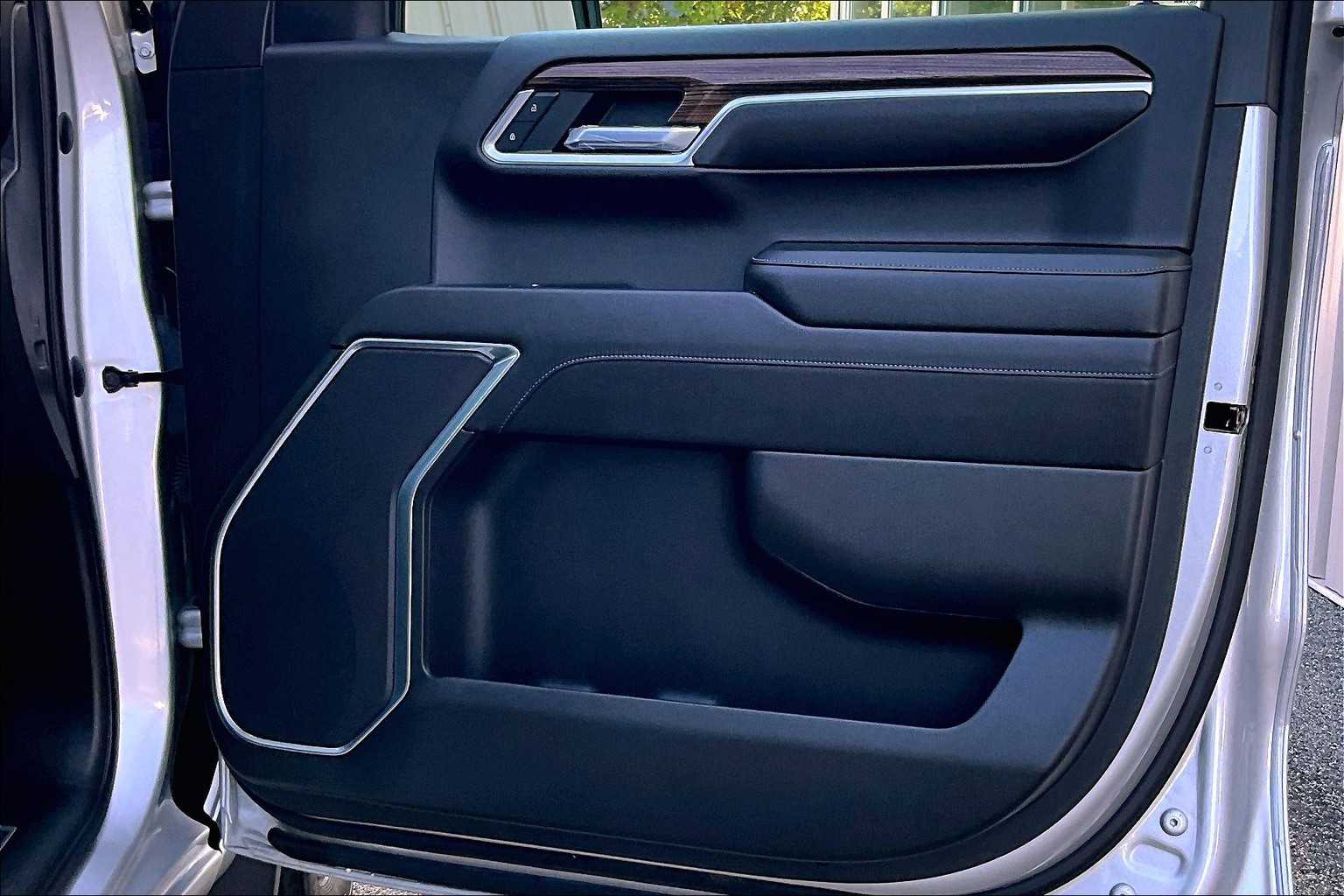 2022 Chevrolet Silverado 1500 LT - Photo 12