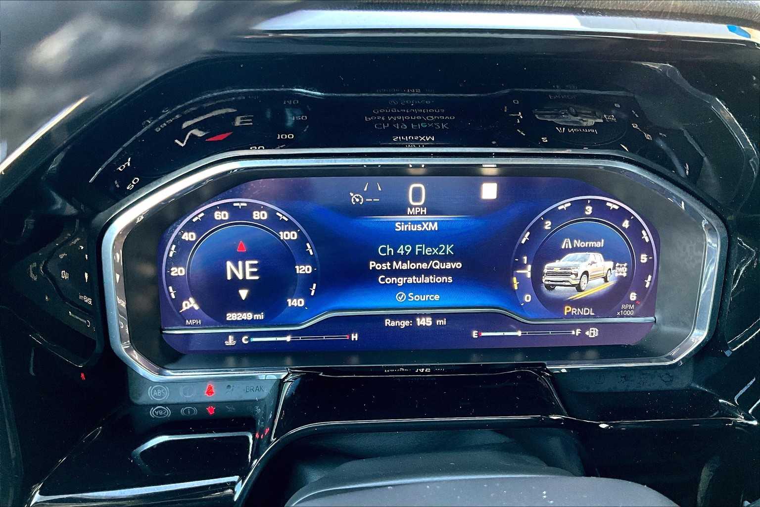 2022 Chevrolet Silverado 1500 LT - Photo 24