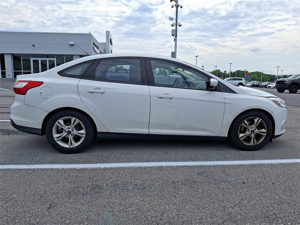 2014 Ford Focus SE - Photo 8