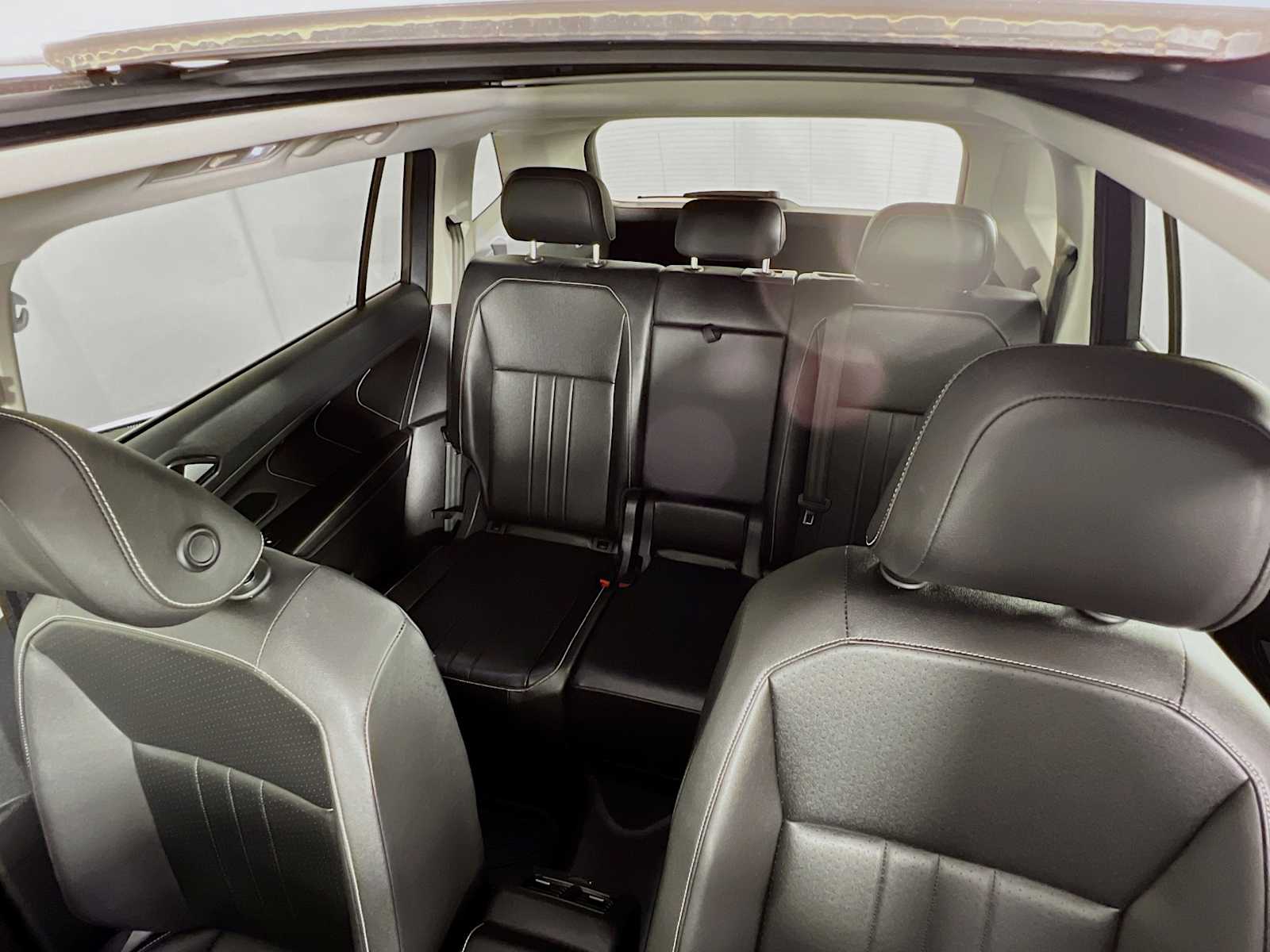 2022 Volkswagen Tiguan SE - Photo 22