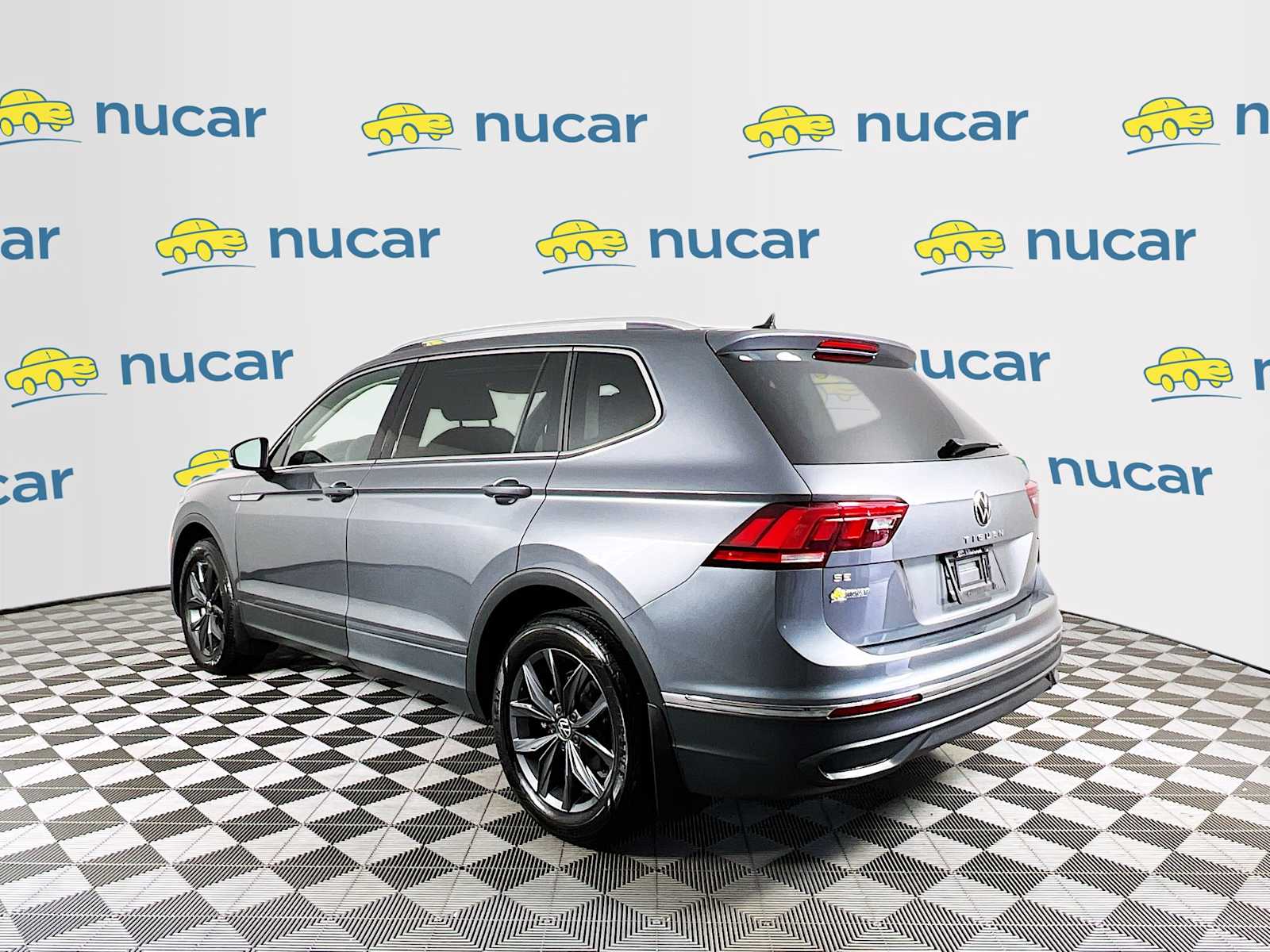 2022 Volkswagen Tiguan SE - Photo 5
