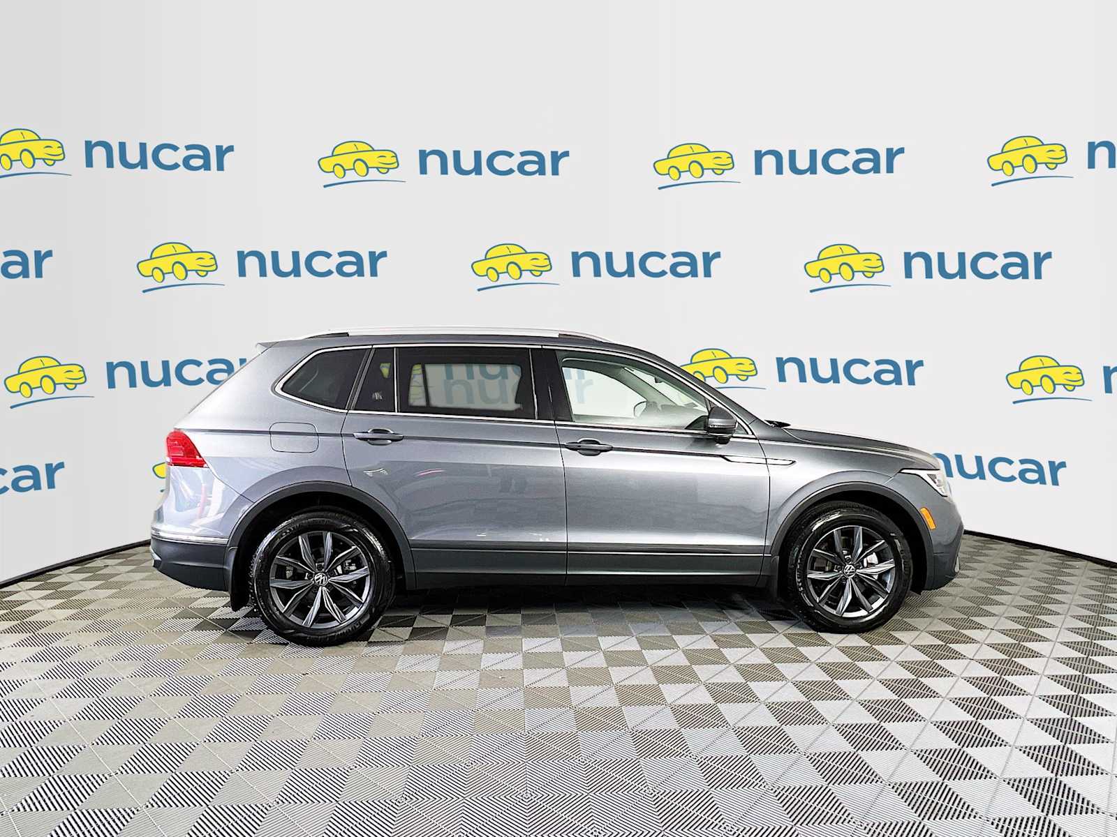2022 Volkswagen Tiguan SE - Photo 8