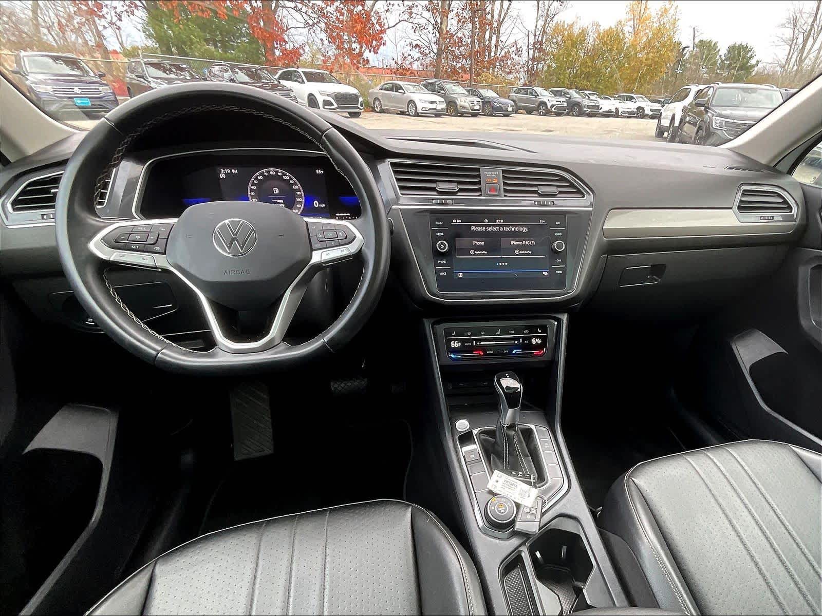 2022 Volkswagen Tiguan SE - Photo 21