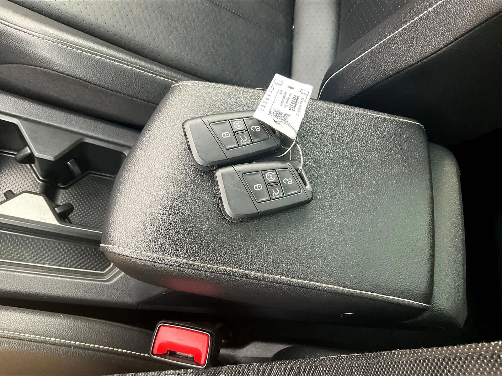 2022 Volkswagen Tiguan SE - Photo 30