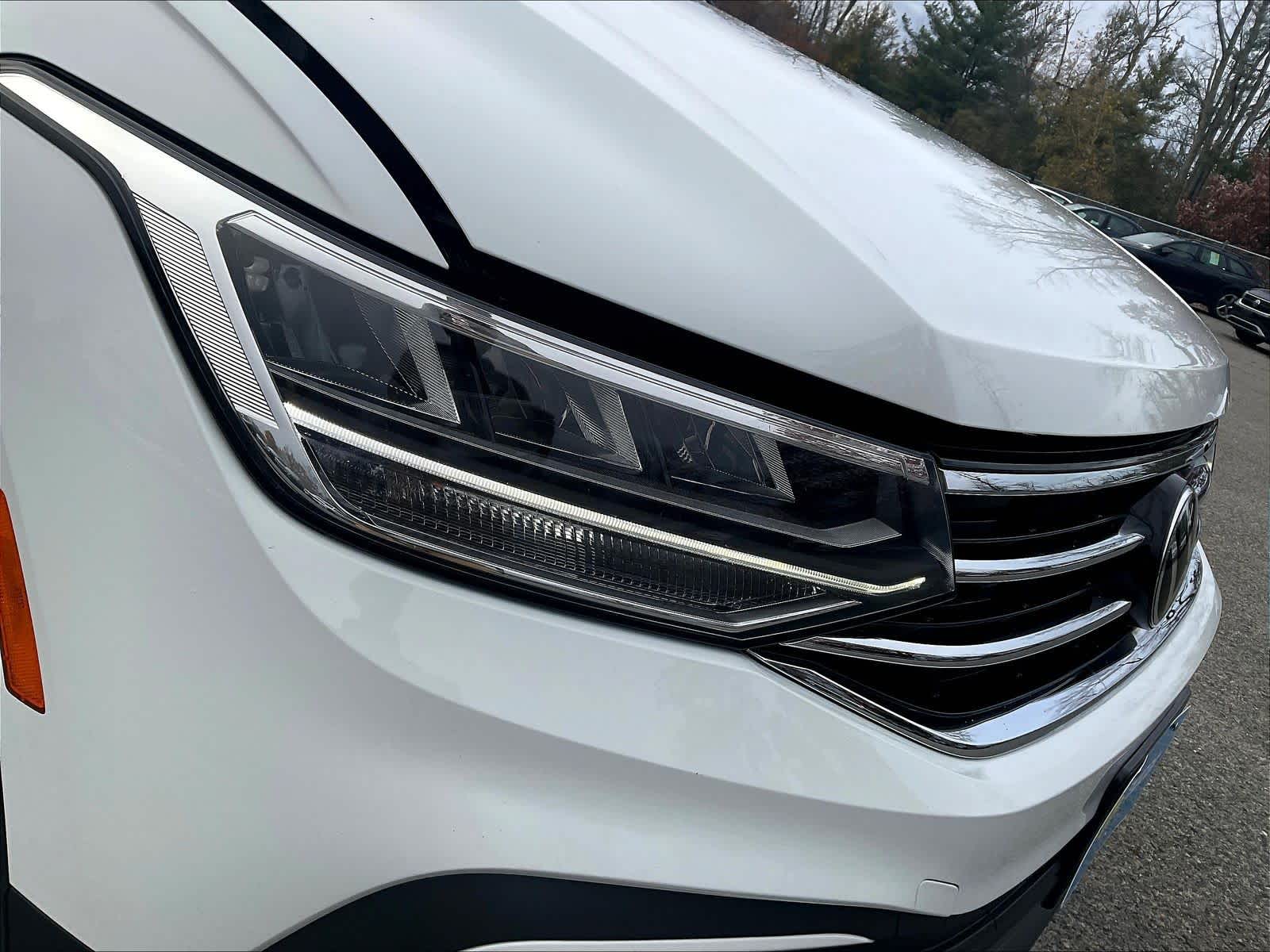 2022 Volkswagen Tiguan SE - Photo 32