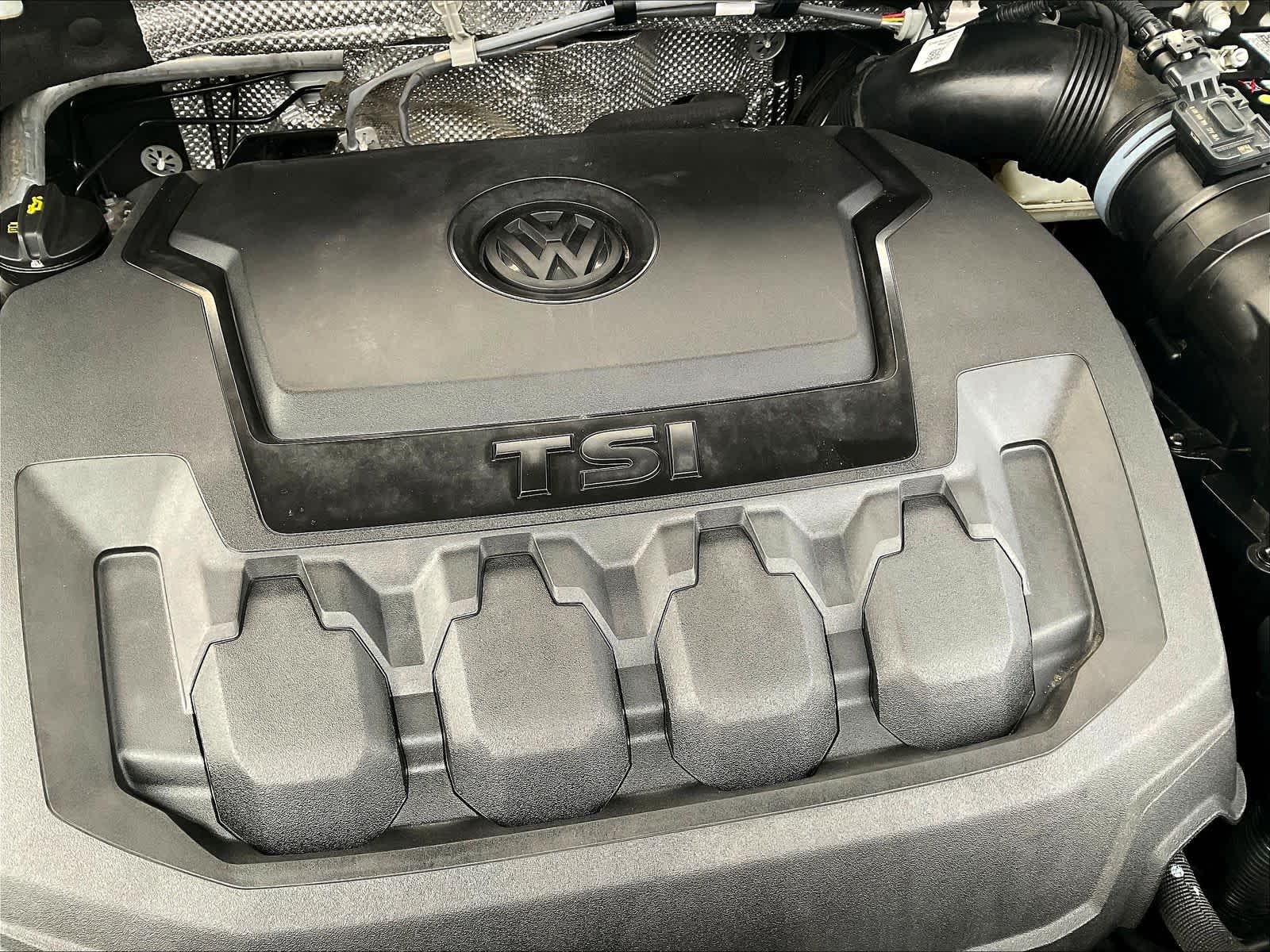 2022 Volkswagen Tiguan SE - Photo 34