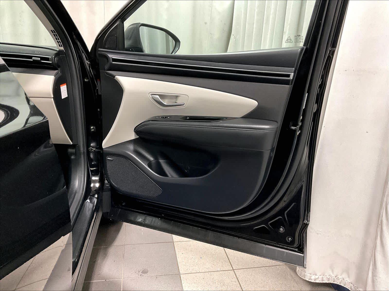 2023 Hyundai Tucson Hybrid Limited - Photo 12