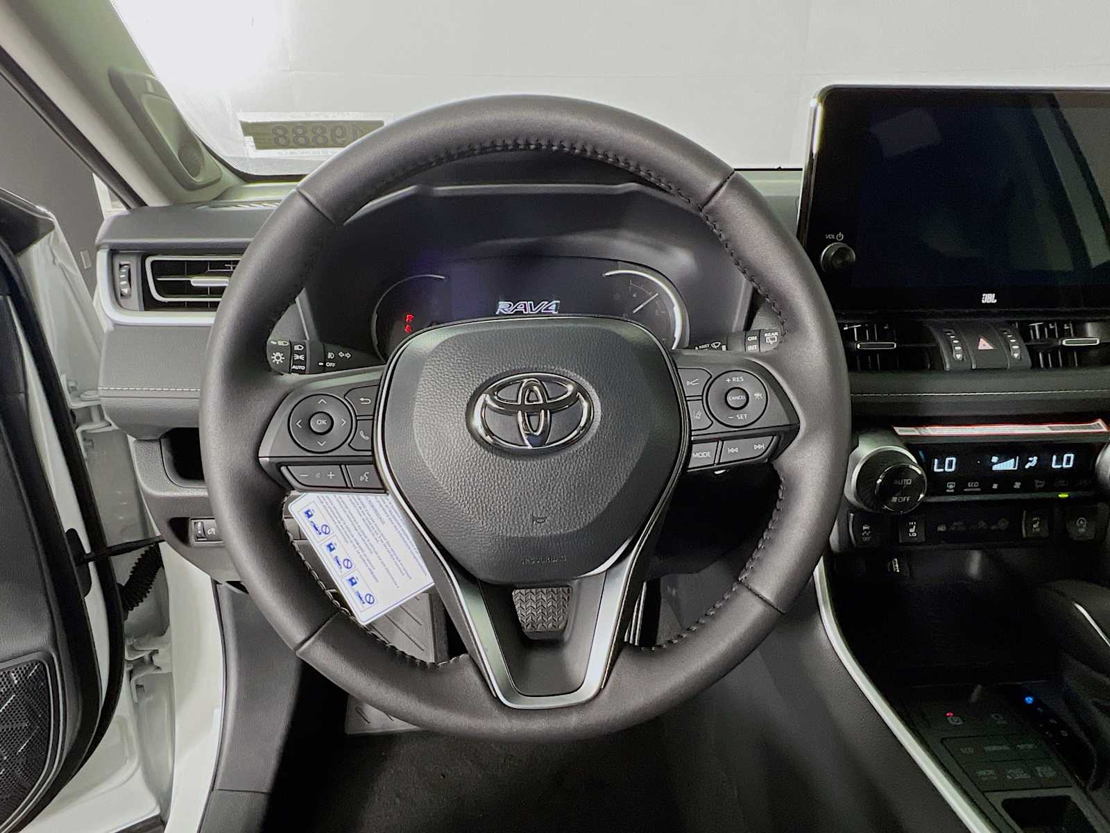 2025 Toyota RAV4 XLE Premium - Photo 7