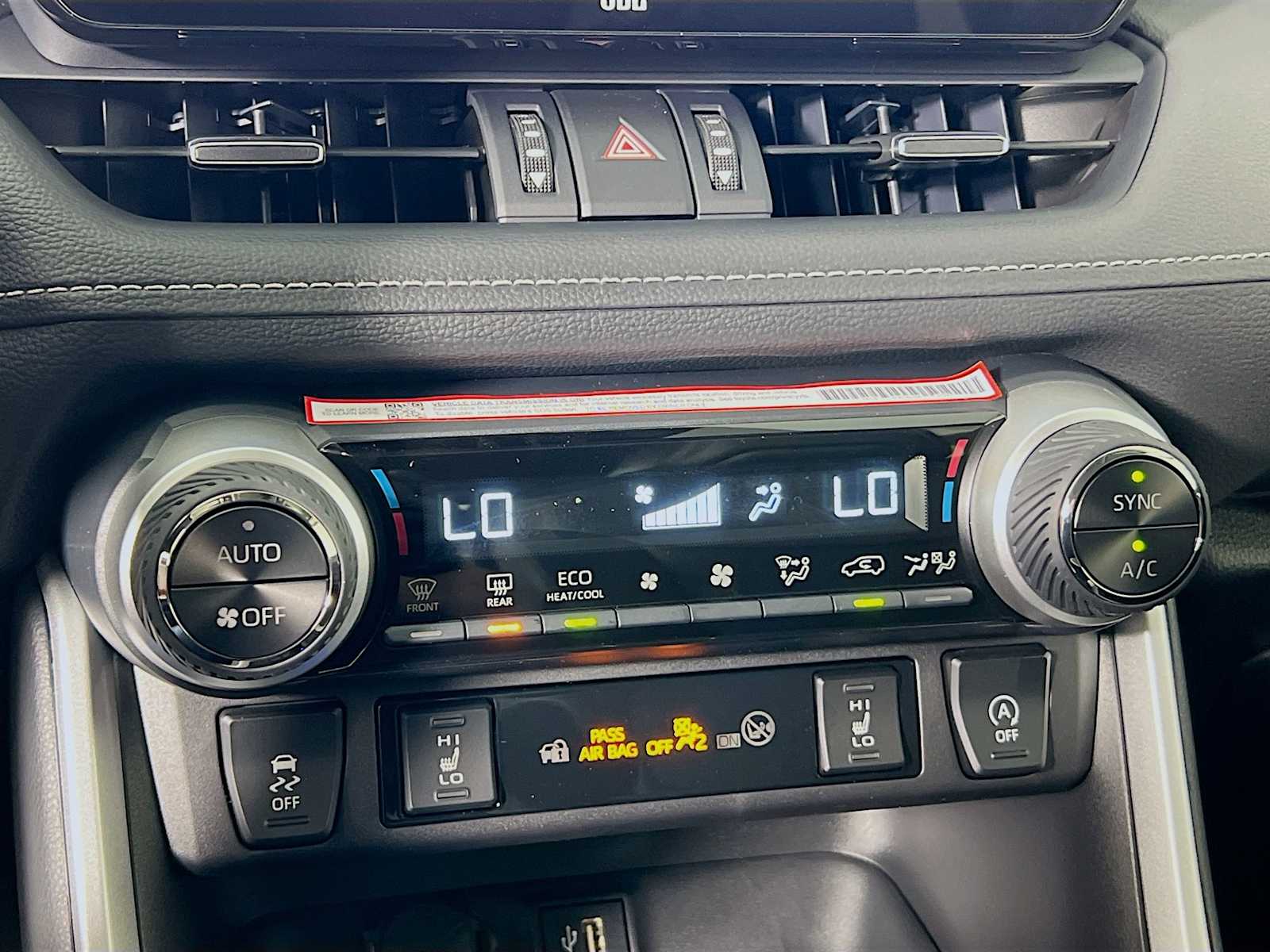2025 Toyota RAV4 XLE Premium - Photo 10