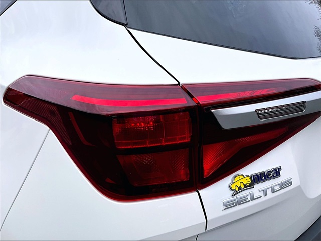 2023 Kia Seltos LX - Photo 31