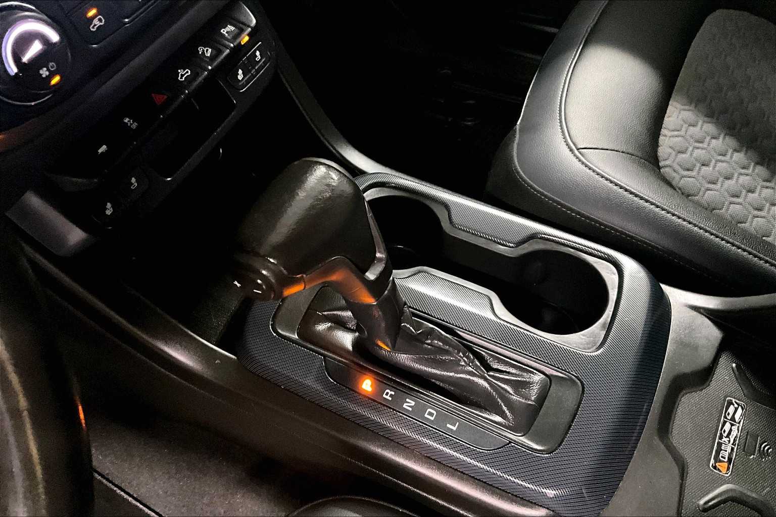 2019 Chevrolet Colorado 4WD Z71 - Photo 20