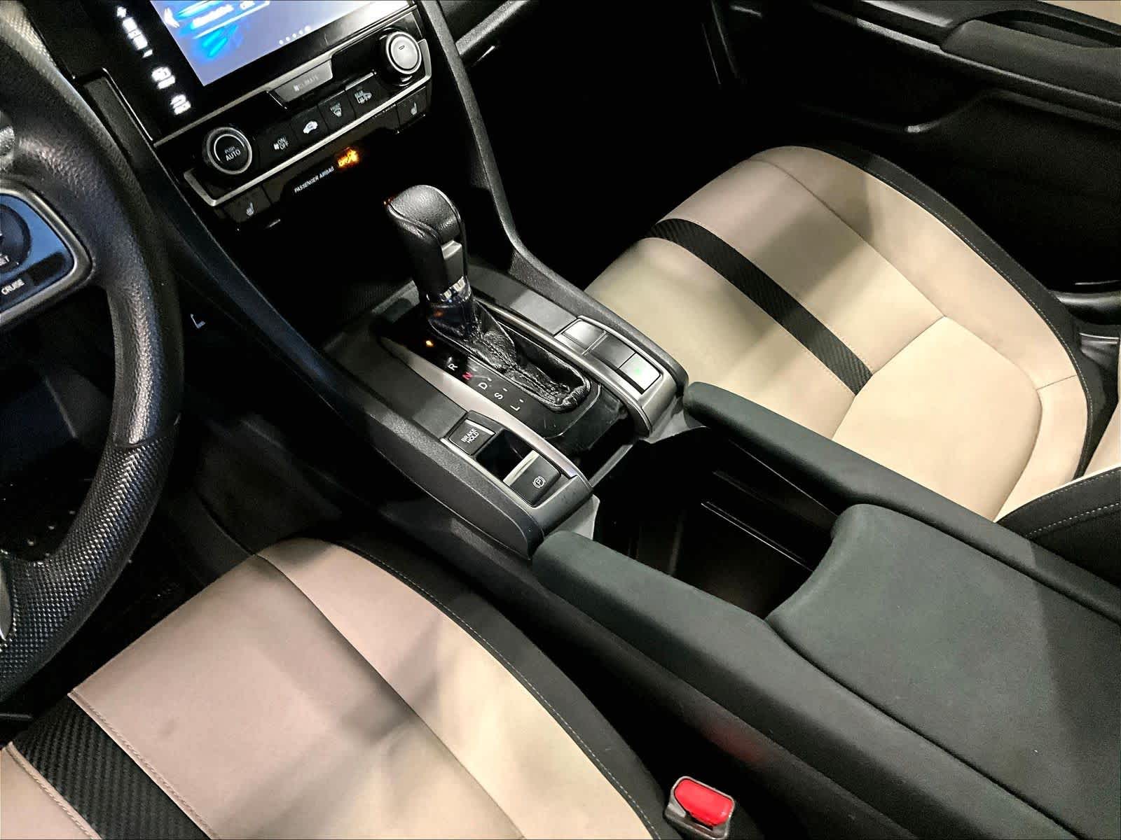 2018 Honda Civic Hatchback EX - Photo 20