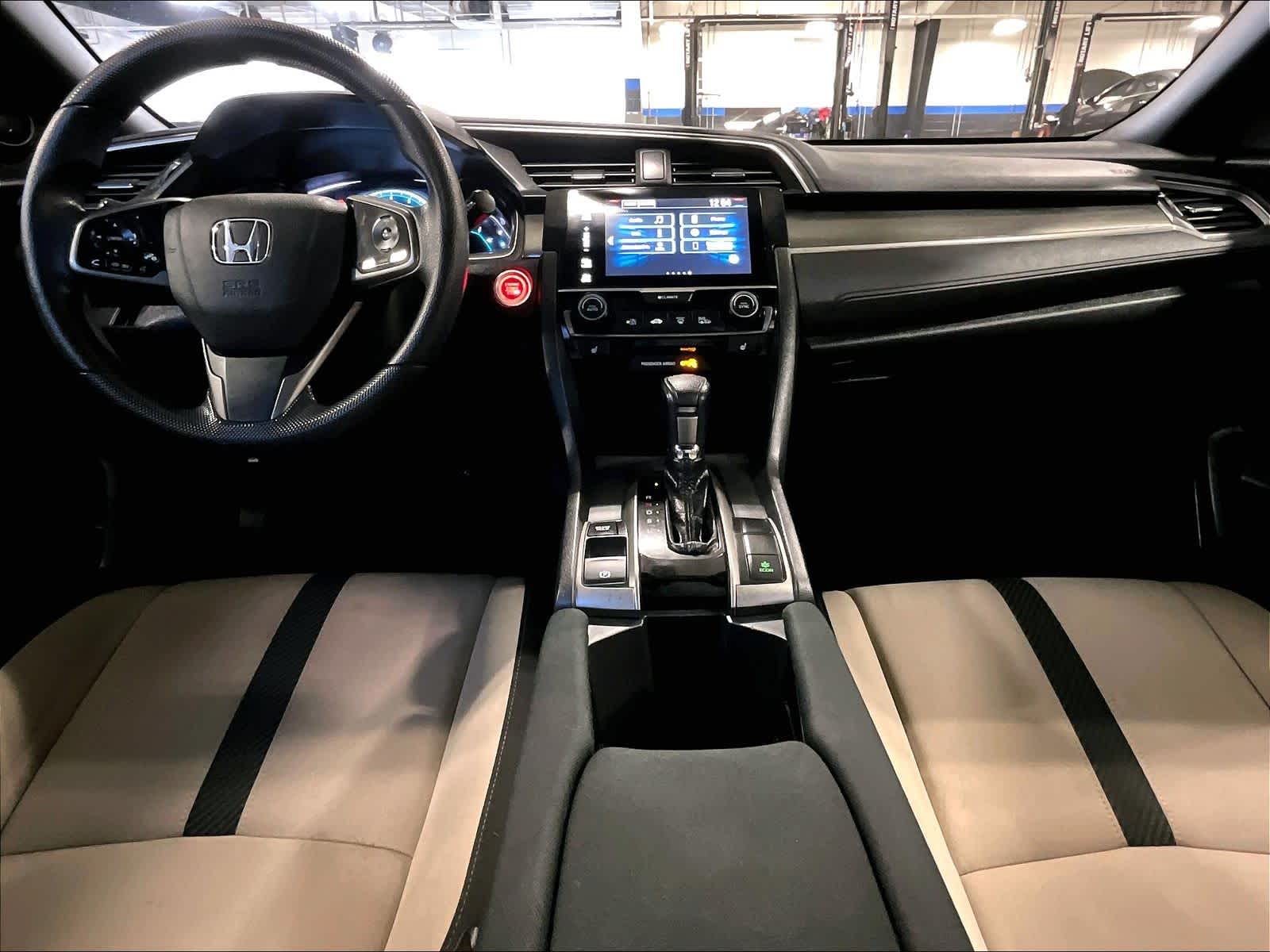 2018 Honda Civic Hatchback EX - Photo 21