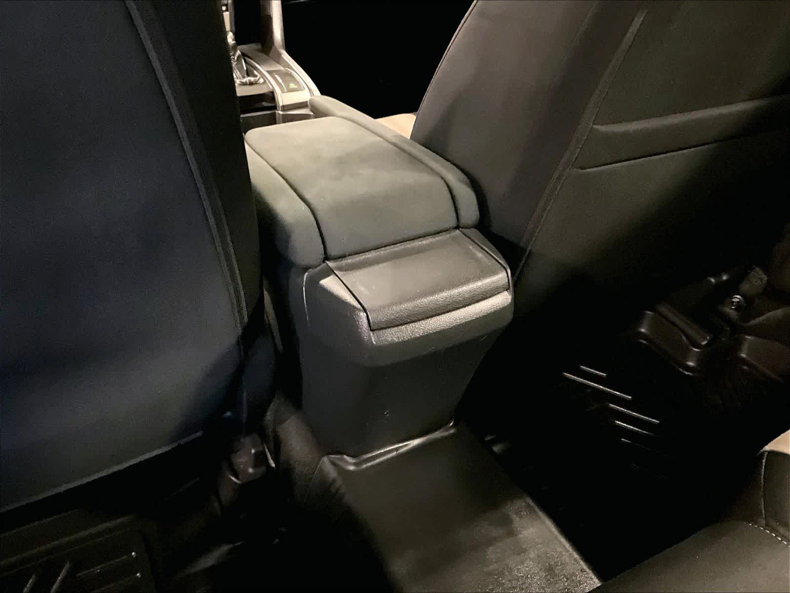 2018 Honda Civic Hatchback EX - Photo 28