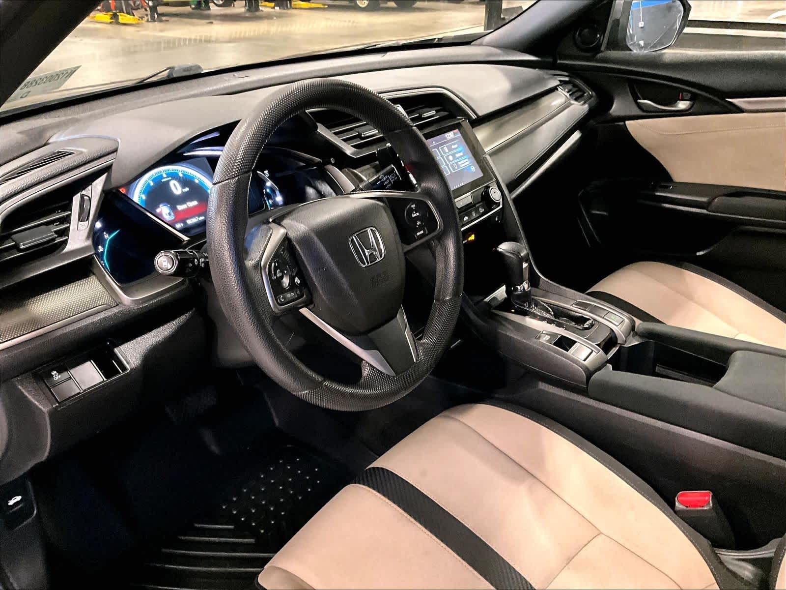 2018 Honda Civic Hatchback EX - Photo 8