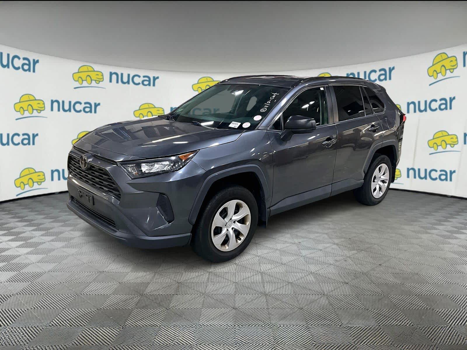 2019 Toyota RAV4 LE - Photo 2