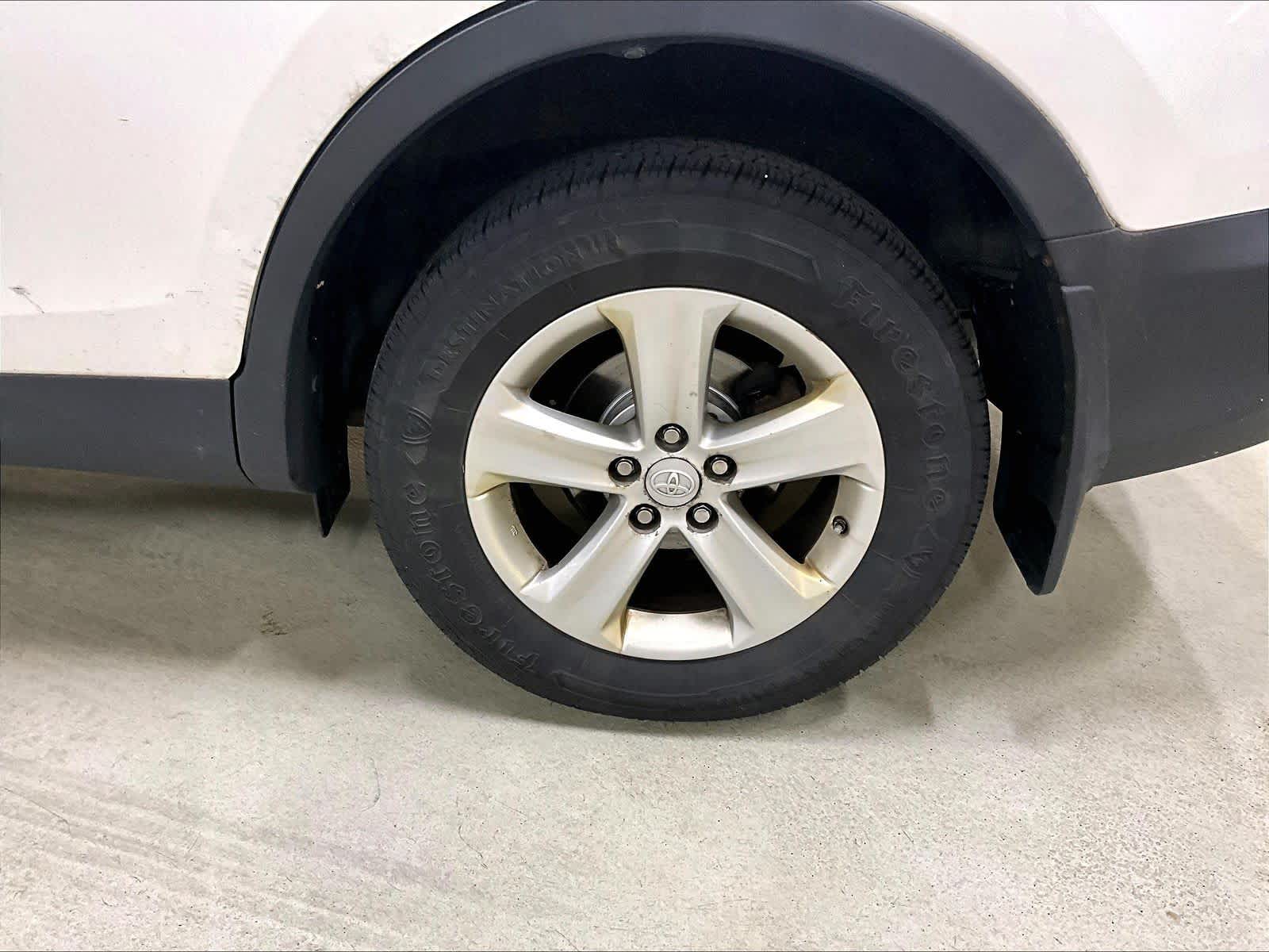 2014 Toyota RAV4 XLE - Photo 4