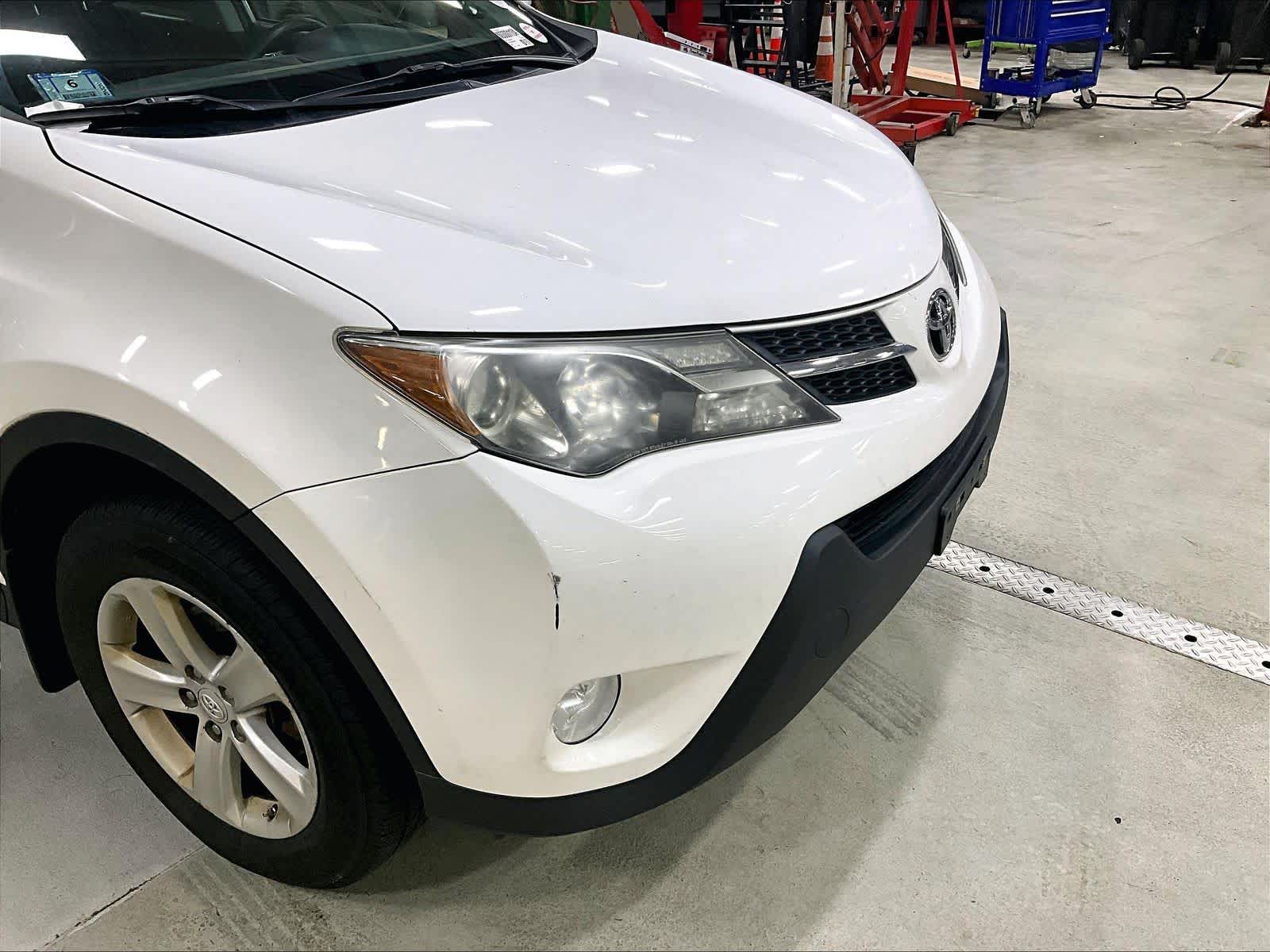 2014 Toyota RAV4 XLE - Photo 5