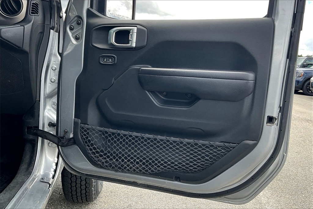 2020 Jeep Gladiator Sport - Photo 11