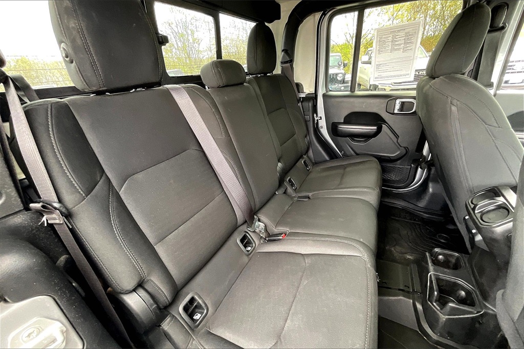 2020 Jeep Gladiator Sport - Photo 15
