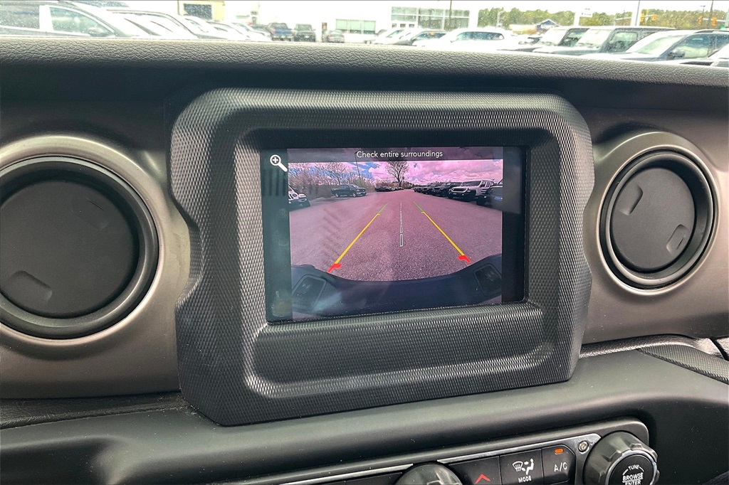 2020 Jeep Gladiator Sport - Photo 18