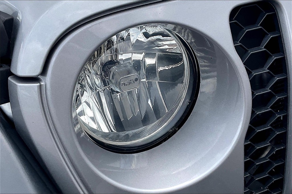 2020 Jeep Gladiator Sport - Photo 28