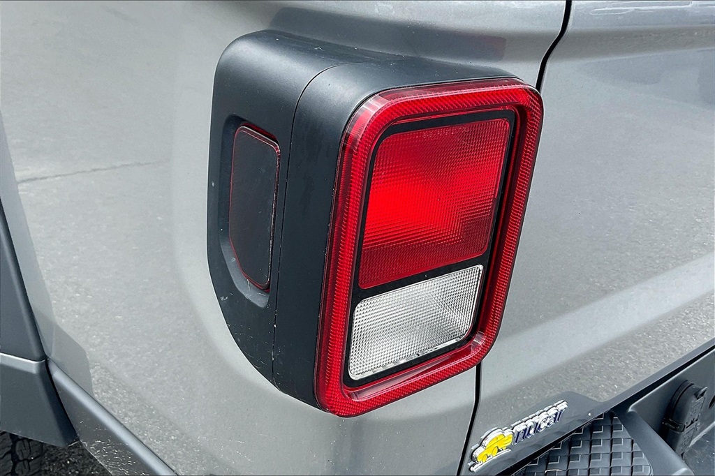 2020 Jeep Gladiator Sport - Photo 29
