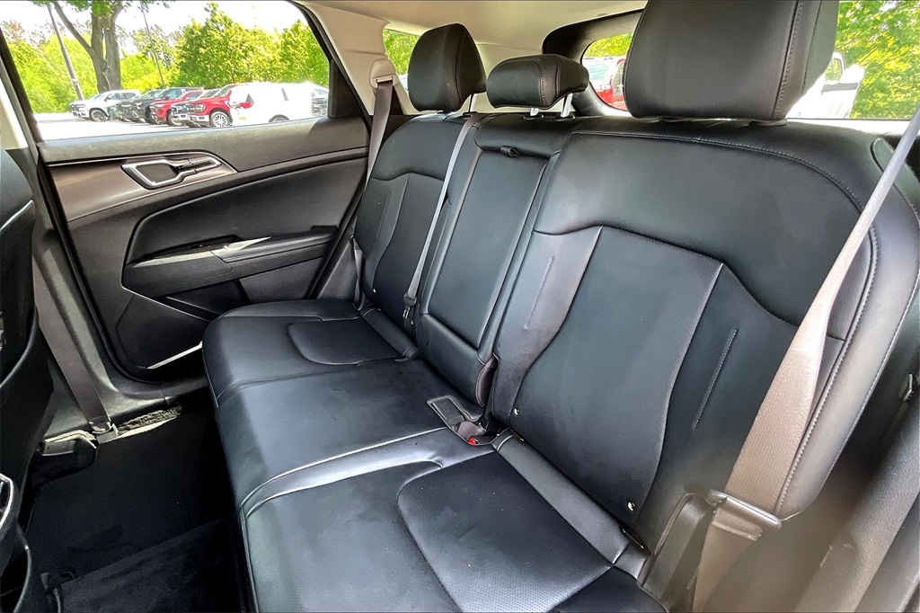 2023 Kia Sportage Hybrid EX - Photo 14