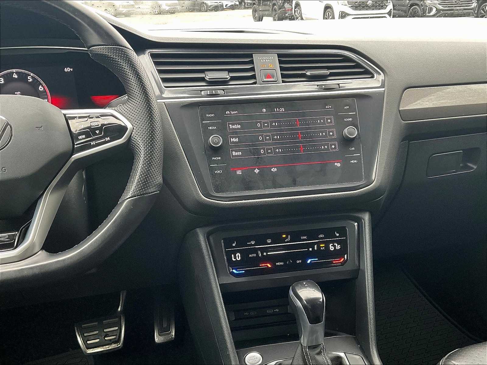 2022 Volkswagen Tiguan SE R-Line Black - Photo 18
