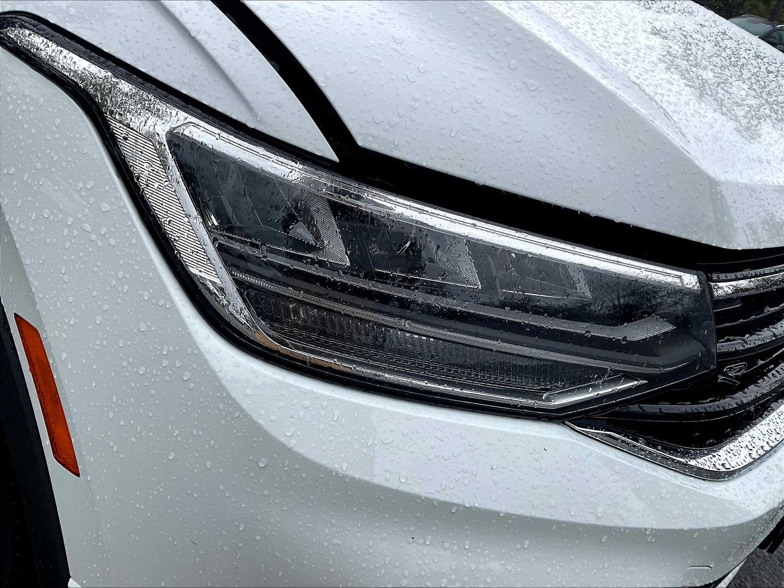 2022 Volkswagen Tiguan SE R-Line Black - Photo 31