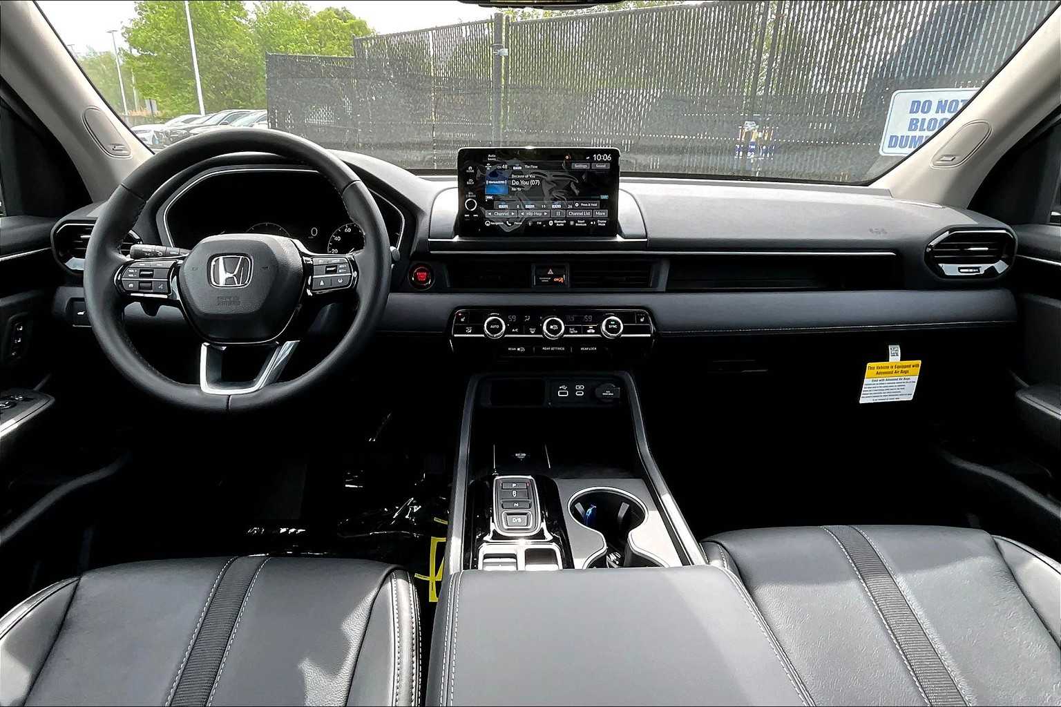 2025 Honda Pilot Touring - Photo 12