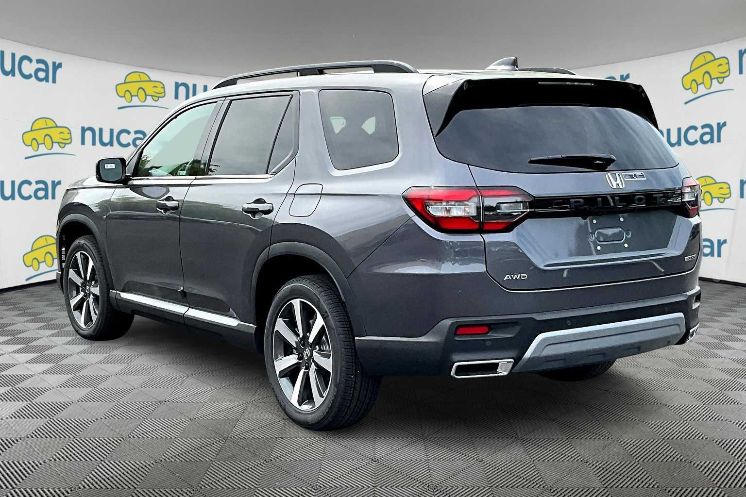 2025 Honda Pilot Touring - Photo 5
