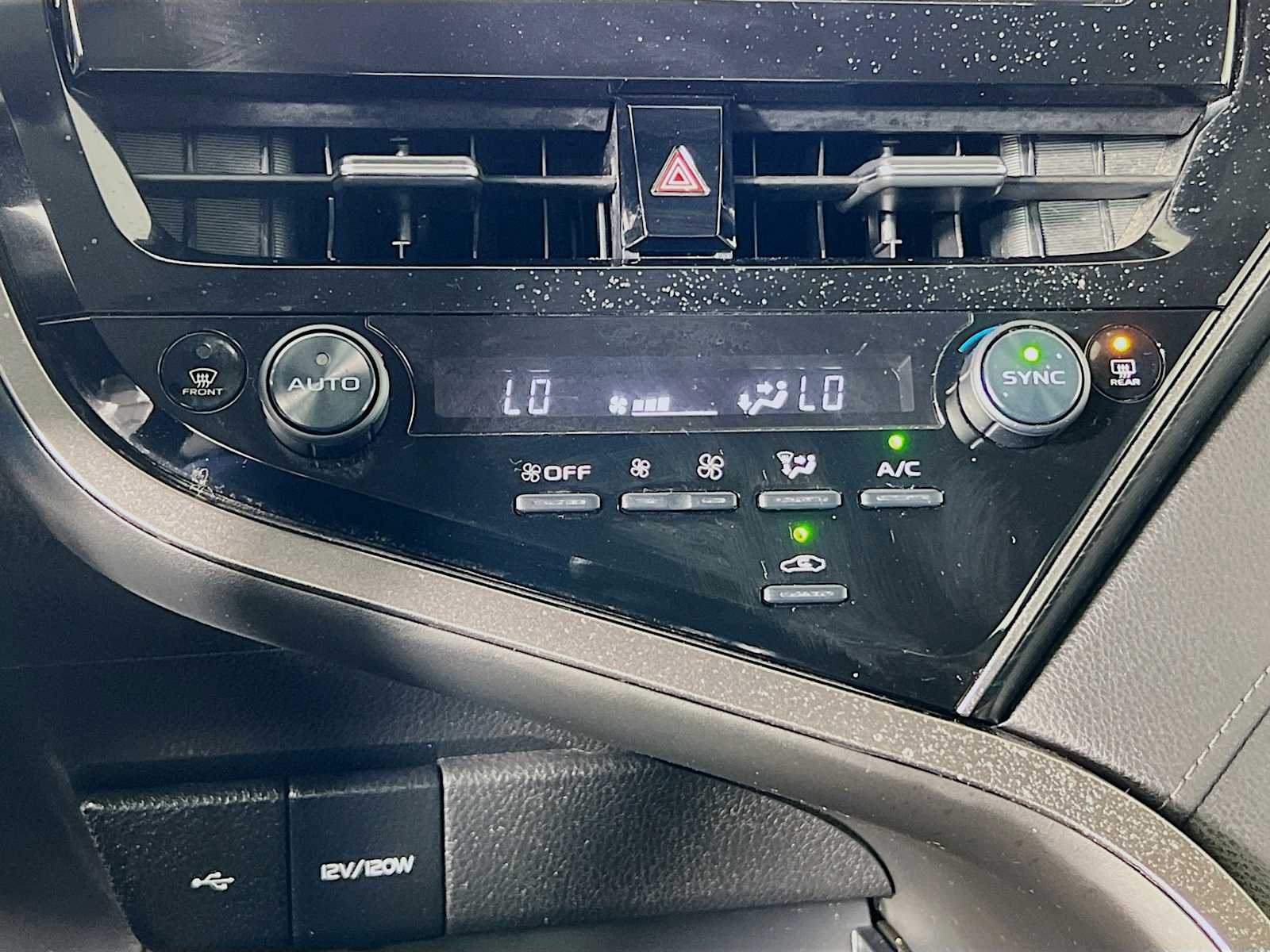 2022 Toyota Camry LE - Photo 15