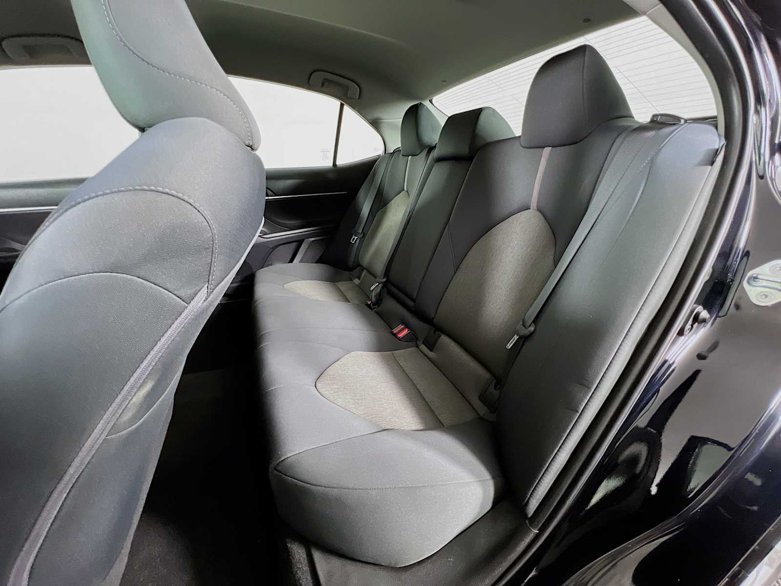 2022 Toyota Camry LE - Photo 23