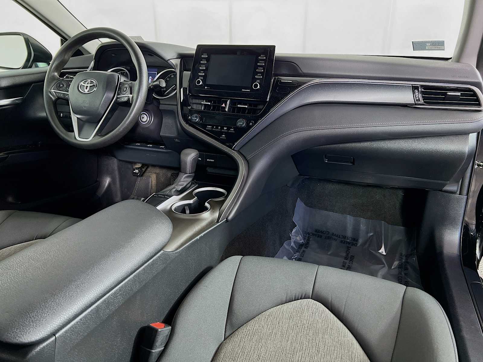 2022 Toyota Camry LE - Photo 27