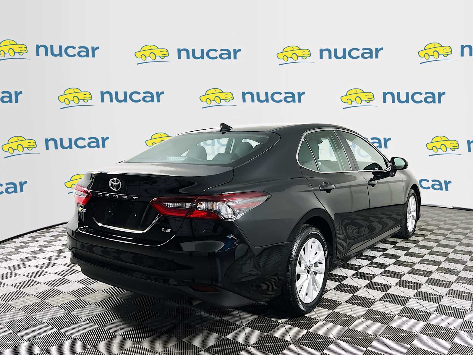 2022 Toyota Camry LE - Photo 7
