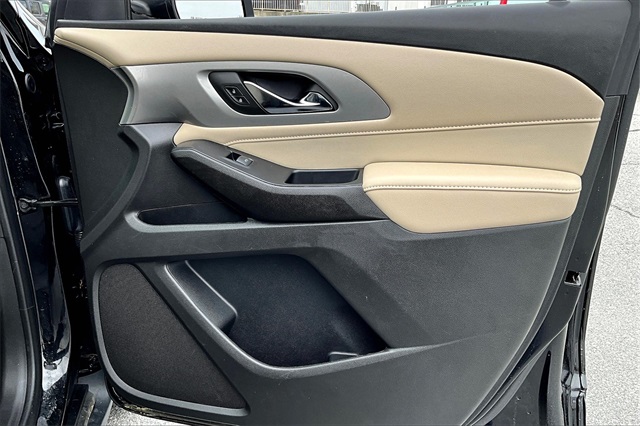 2022 Chevrolet Traverse LS - Photo 12