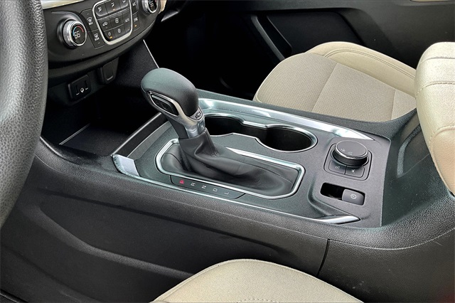 2022 Chevrolet Traverse LS - Photo 20