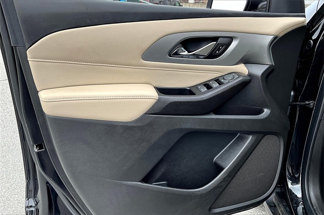 2022 Chevrolet Traverse LS - Photo 9