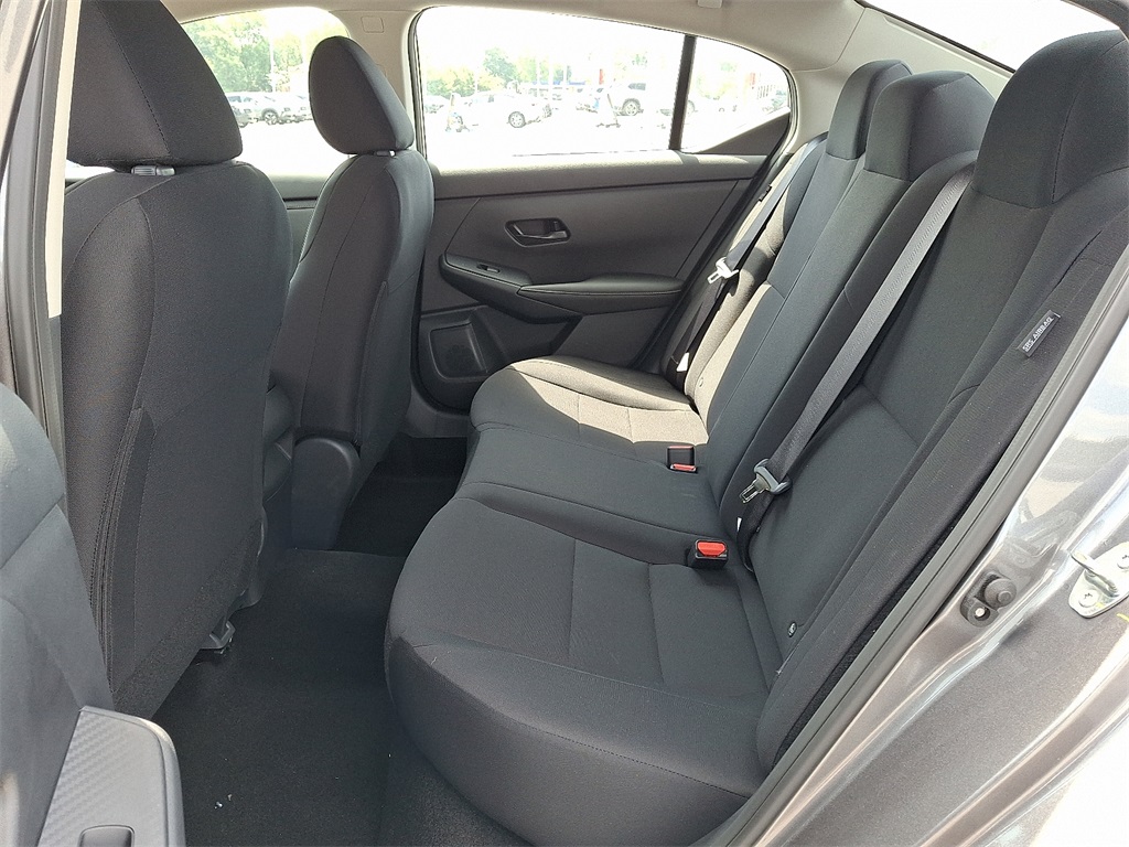 2025 Nissan Sentra S - Photo 6