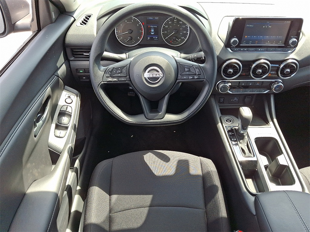 2025 Nissan Sentra S - Photo 7