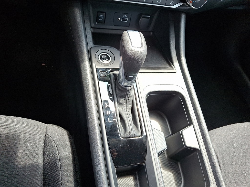 2025 Nissan Sentra S - Photo 10