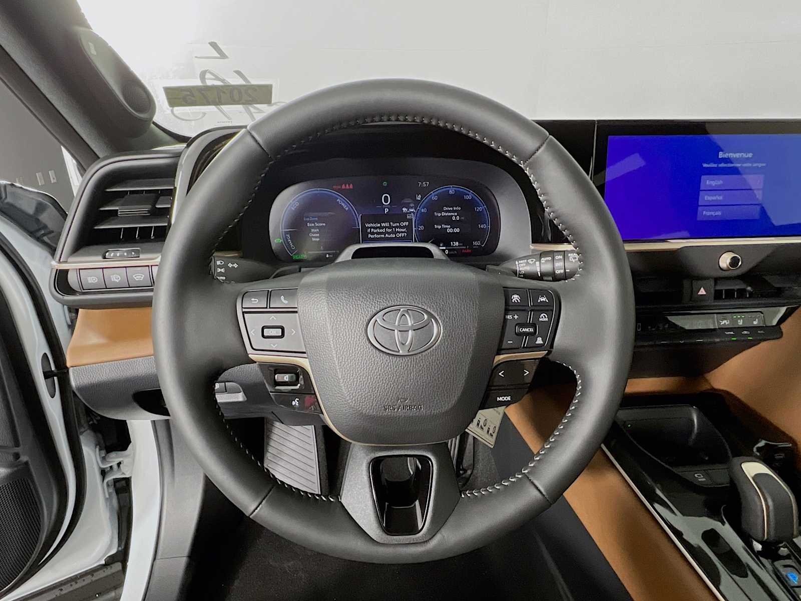 2025 Toyota Crown Signia Limited - Photo 7